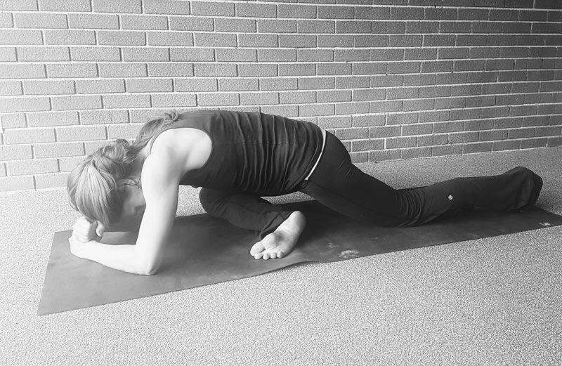 5 Great Yoga Postures For Cyclists, Triathletes, and Runners 6 pigeon