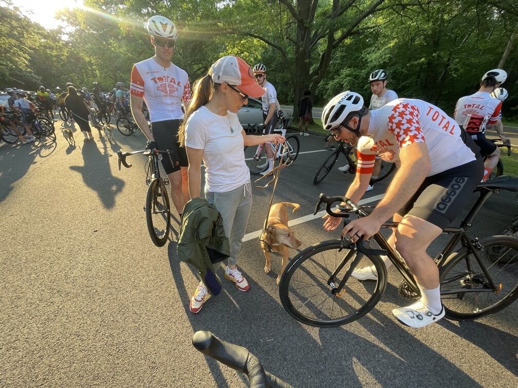 Weeknight Criterium Tips for Time-Crunched Cyclists 2 weeknight criterium