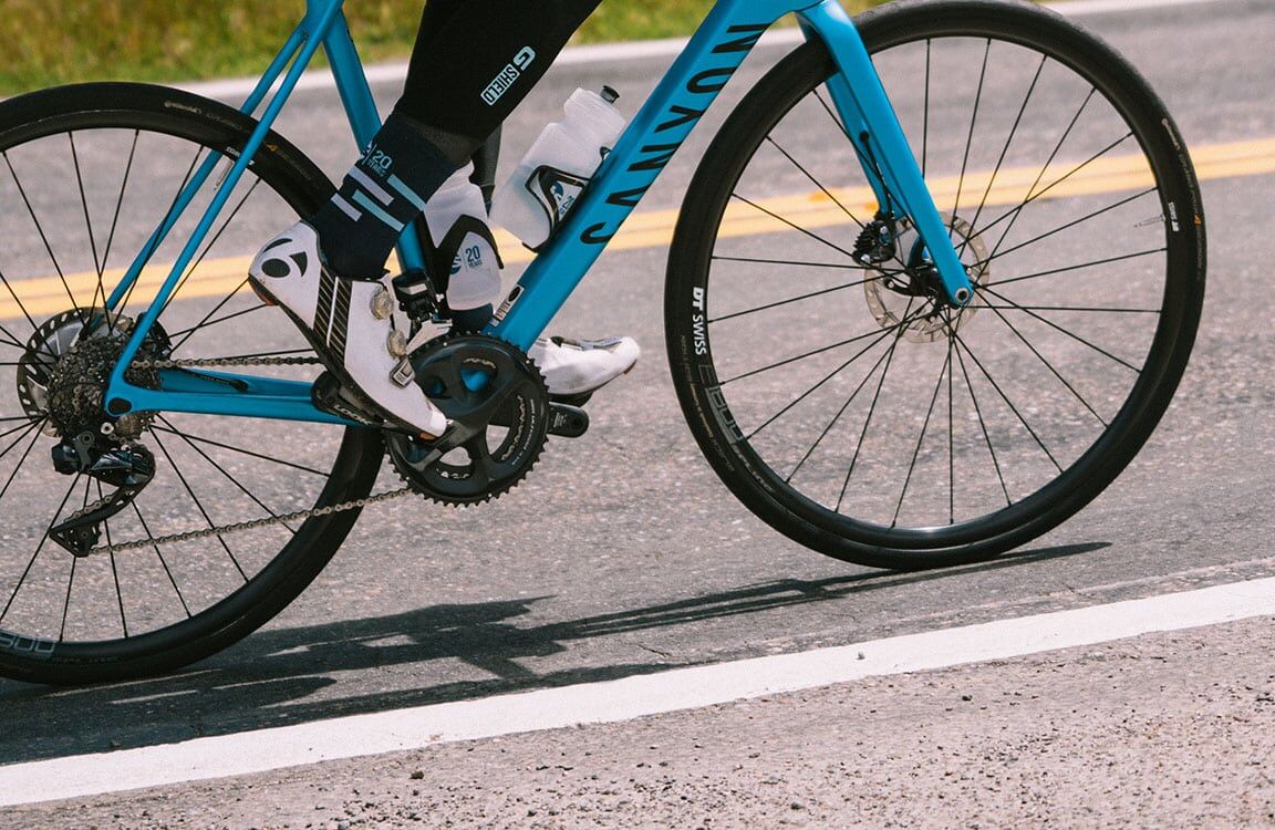 Coach Renee Eastman's Top Weight Loss Mistakes for Cyclists 11 weight loss article road cyclist pedaling a canyon