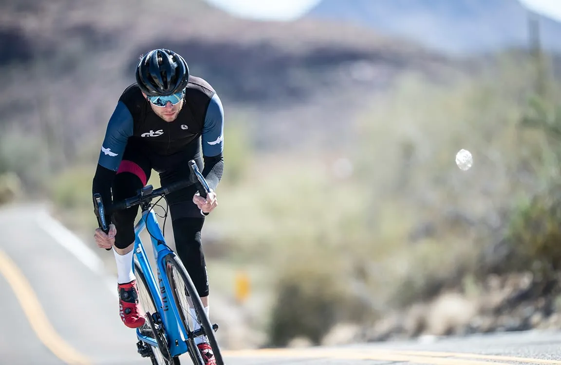 3 Sprint Workouts for Explosive Accelerations 2 sprint-workout-cycling