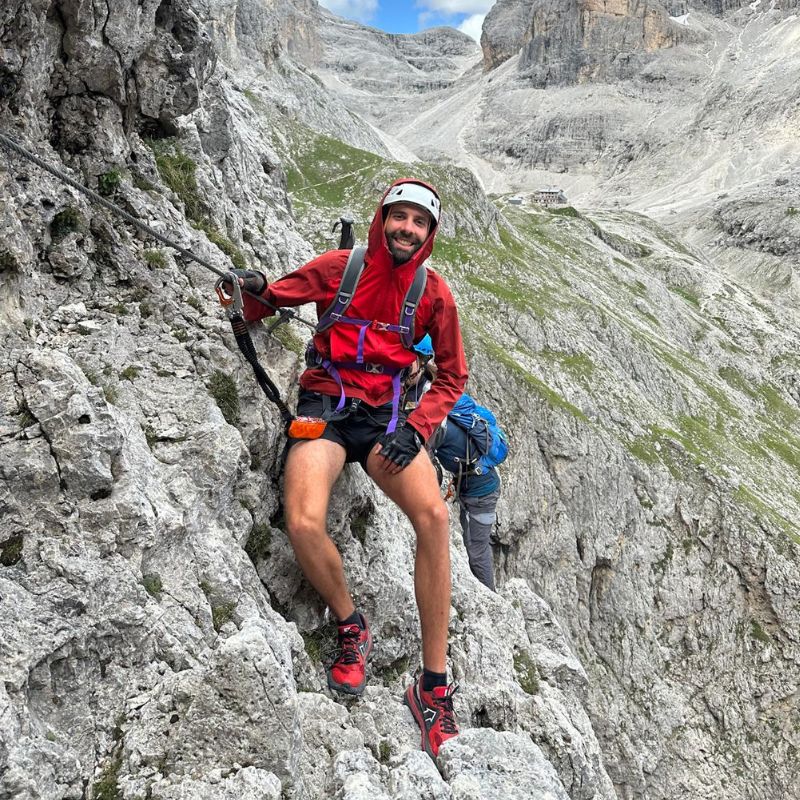 Jaume Lloria-Varella CTS Coach climbing